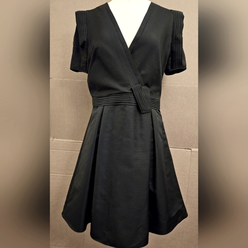Leon Max Limited EditionBlack Pleated Skeeves Dress Size 8